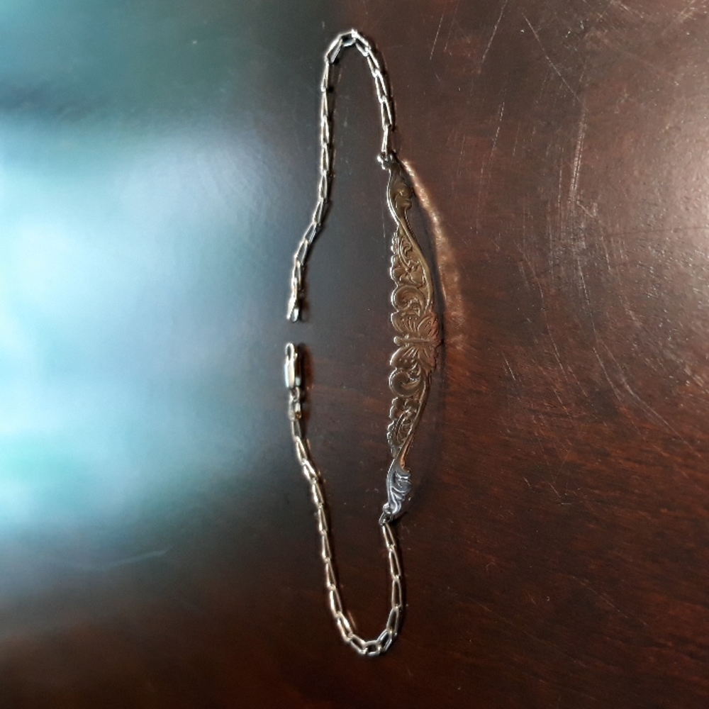 Elegant Silver Chain Bracelet